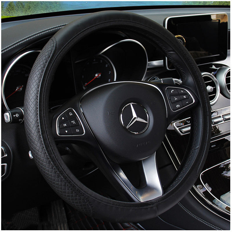 Two-tone fibre leather steering wheel cover – black cover fitted on a Mercedes steering wheel