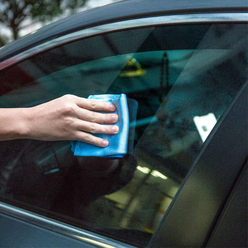 Microfibre glass cleaning cloth, part of the Sale-ready valet kit
