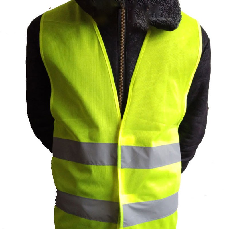 Yellow hi-vis vest from the Winter car kit with jump starter