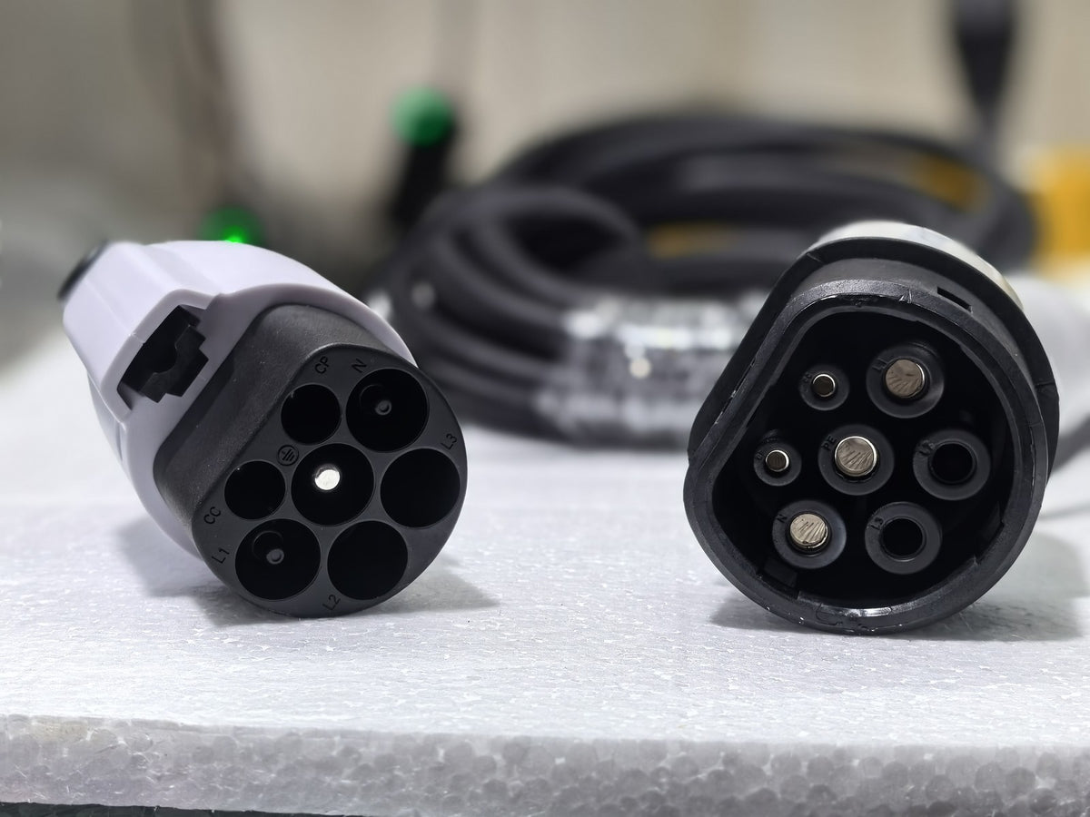 32A Type 2 to Type 2 EV Charging Cable, 5m - image 6